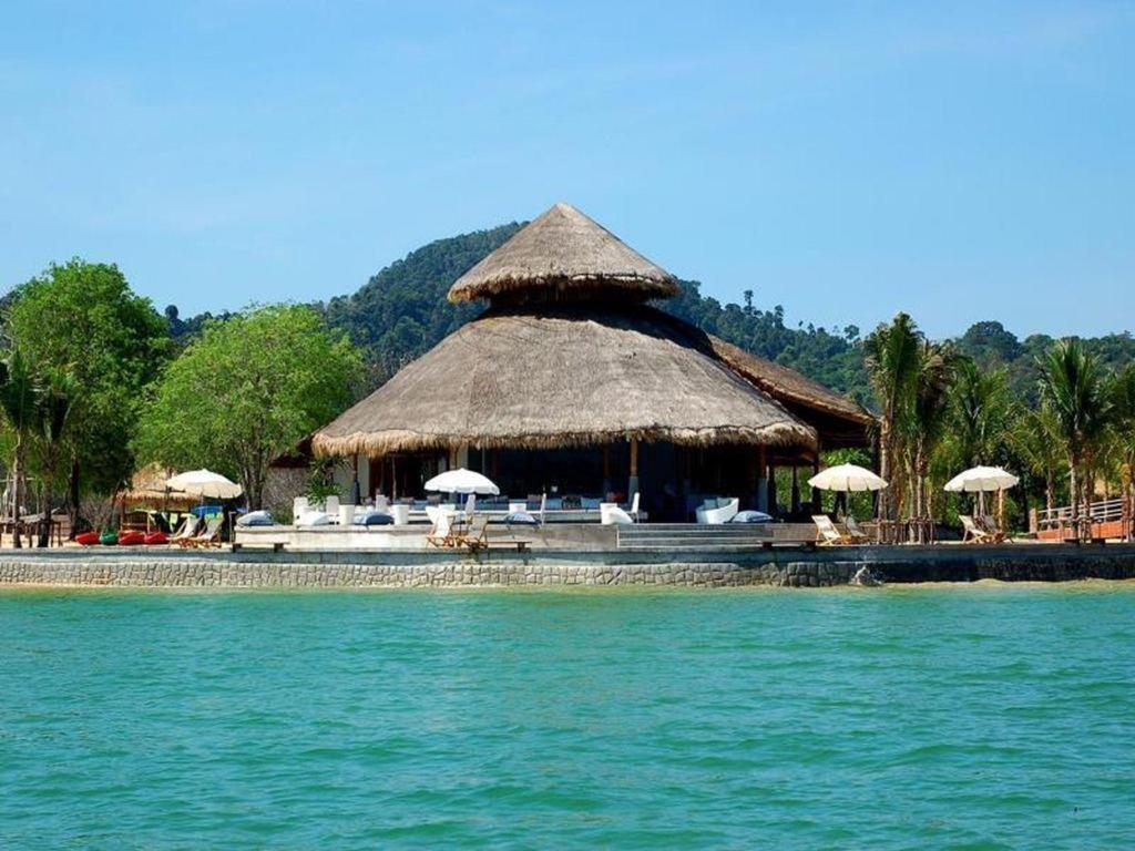 The Blue Sky Resort@ Koh Payam Koh Phayam Exterior foto