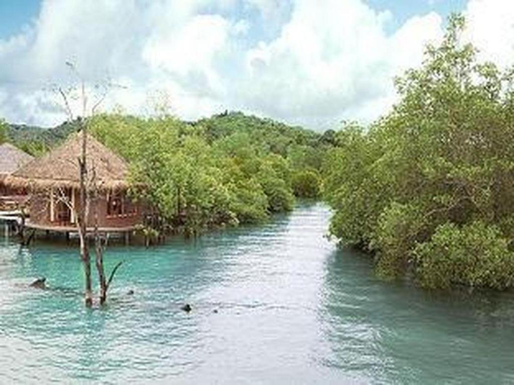 The Blue Sky Resort@ Koh Payam Koh Phayam Exterior foto